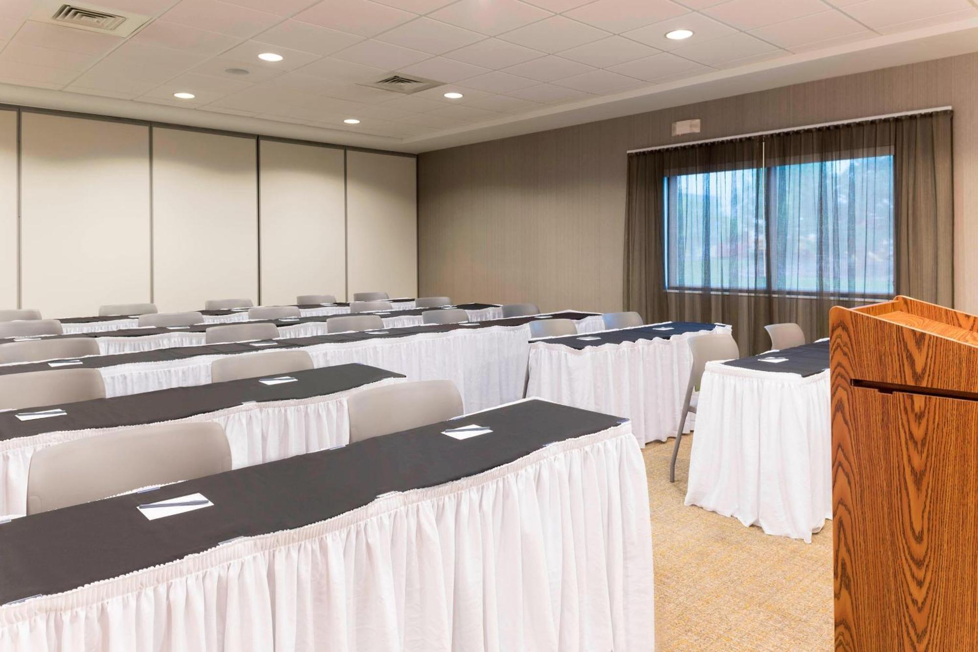 SpringHill Suites Detroit Auburn Hills Buitenkant foto