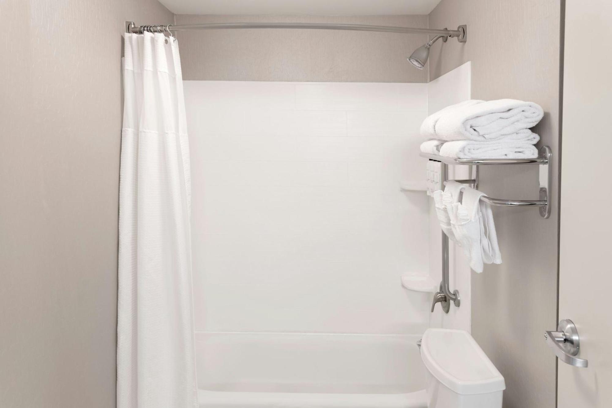 SpringHill Suites Detroit Auburn Hills Buitenkant foto